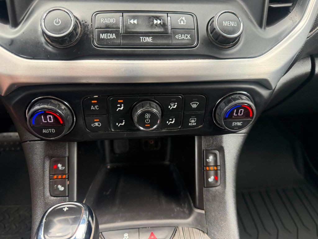 2019 GMC Acadia Image 18