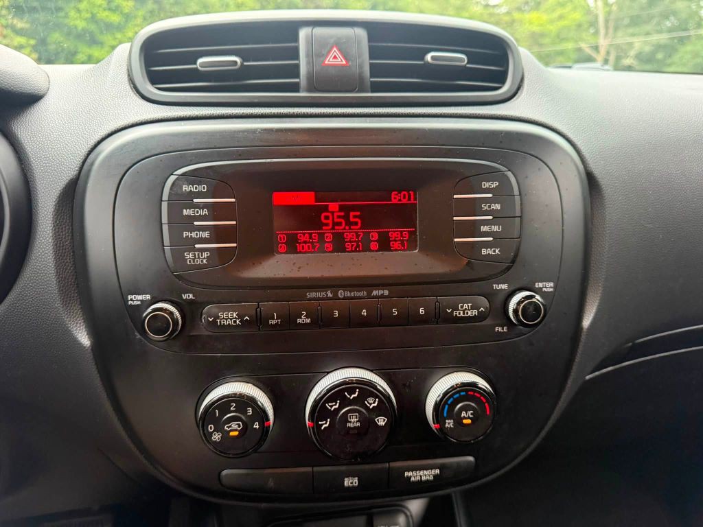 2014 Kia Soul Image 25