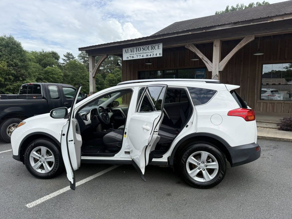 2013 Toyota Rav4 Image 8