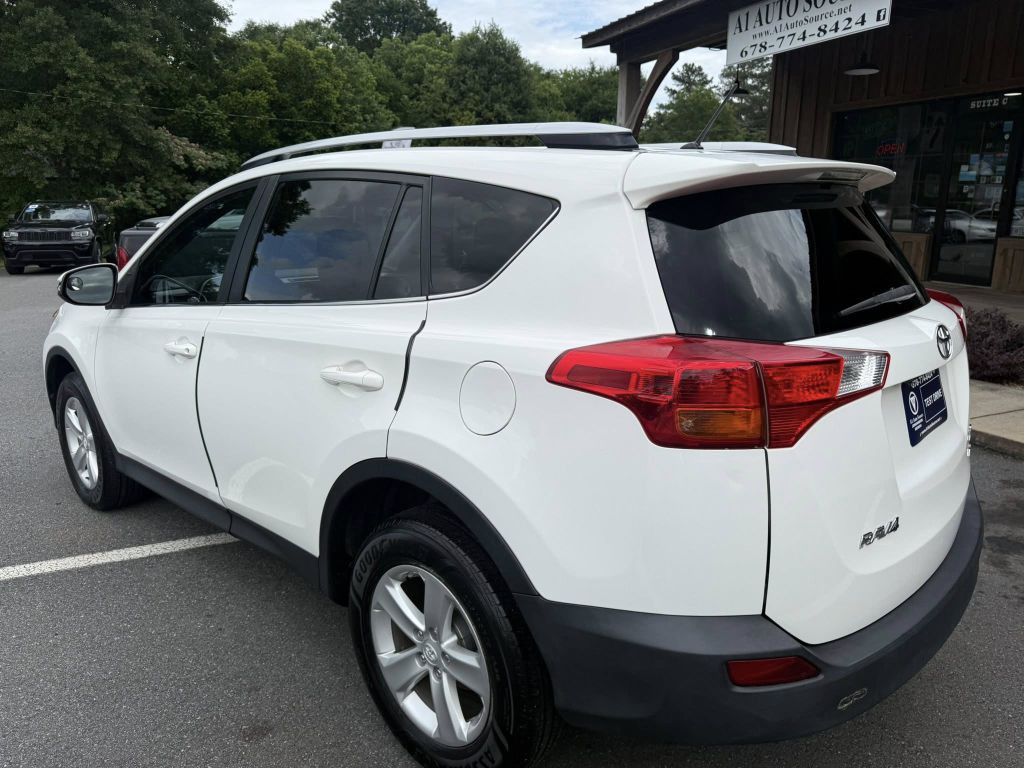 2013 Toyota Rav4 Image 9