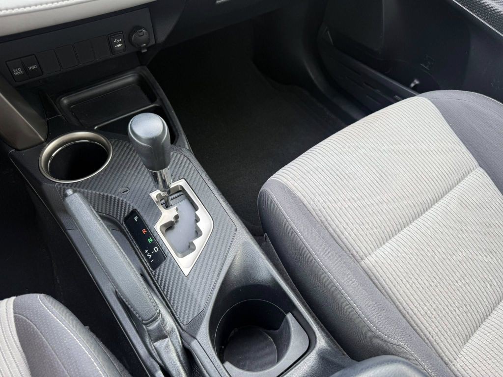 2013 Toyota Rav4 Image 20
