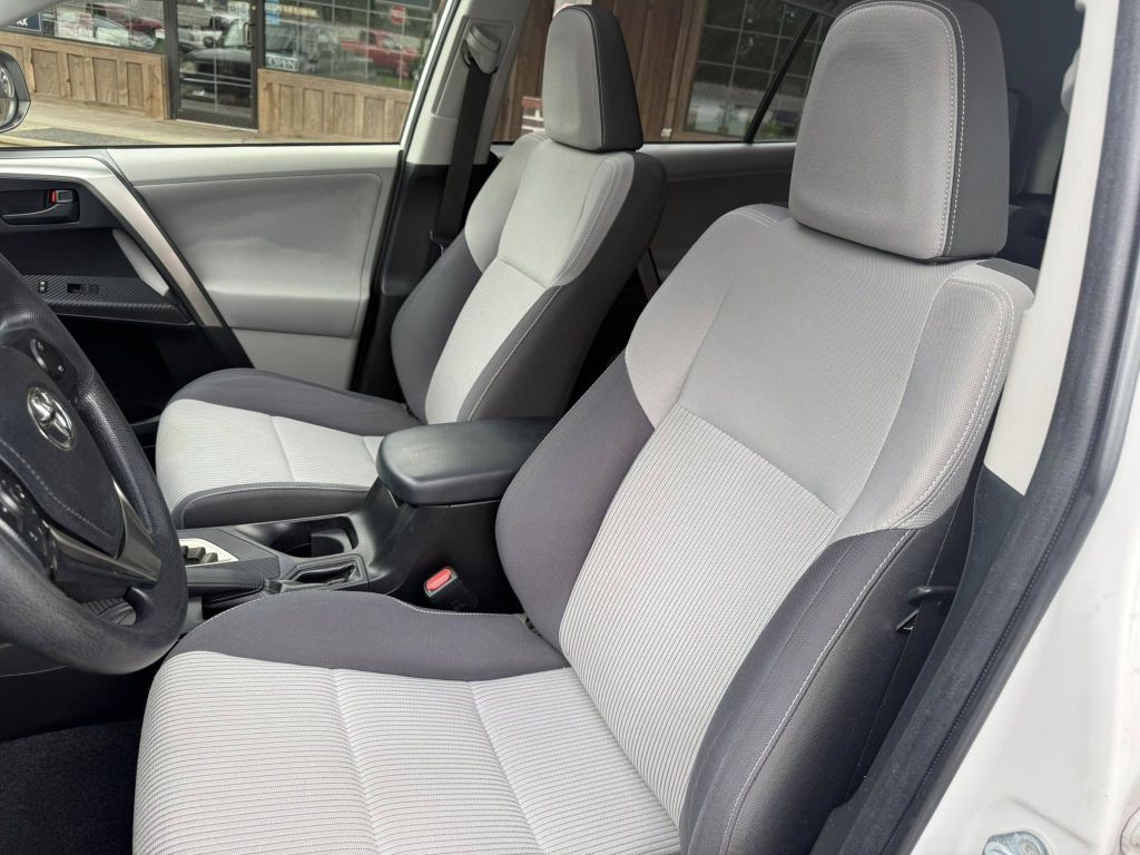 2013 Toyota Rav4 Image 22