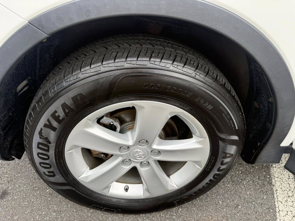 2013 Toyota Rav4 Image 38