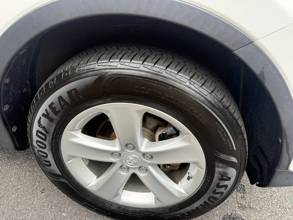2013 Toyota Rav4 Image 39