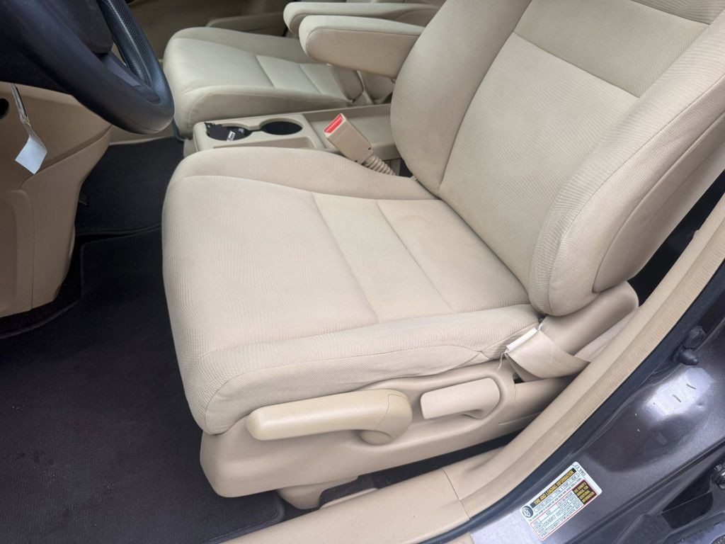 2010 Honda CR-V Image 21