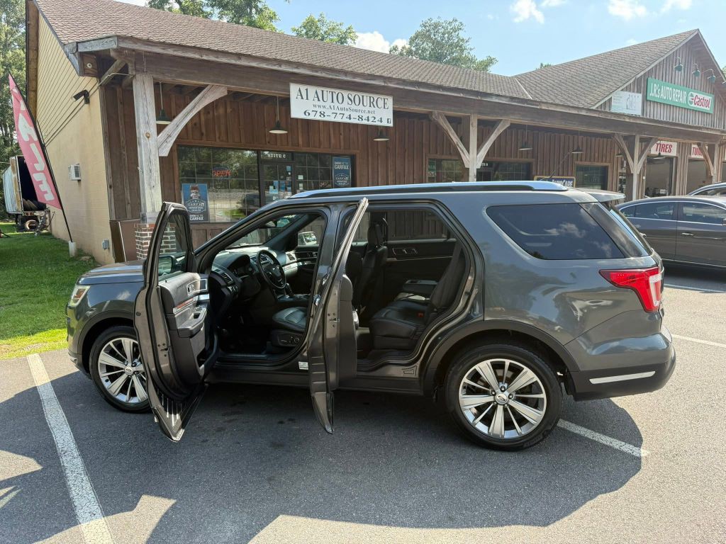 2018 Ford Explorer Image 9