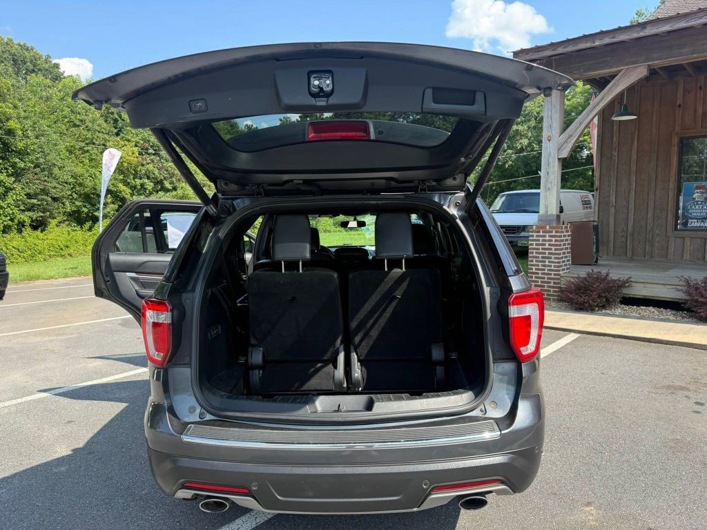 2018 Ford Explorer Image 10