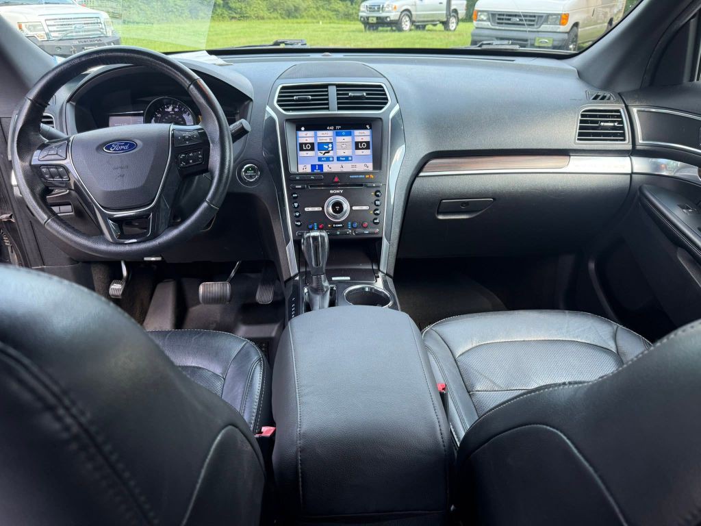 2018 Ford Explorer Image 11