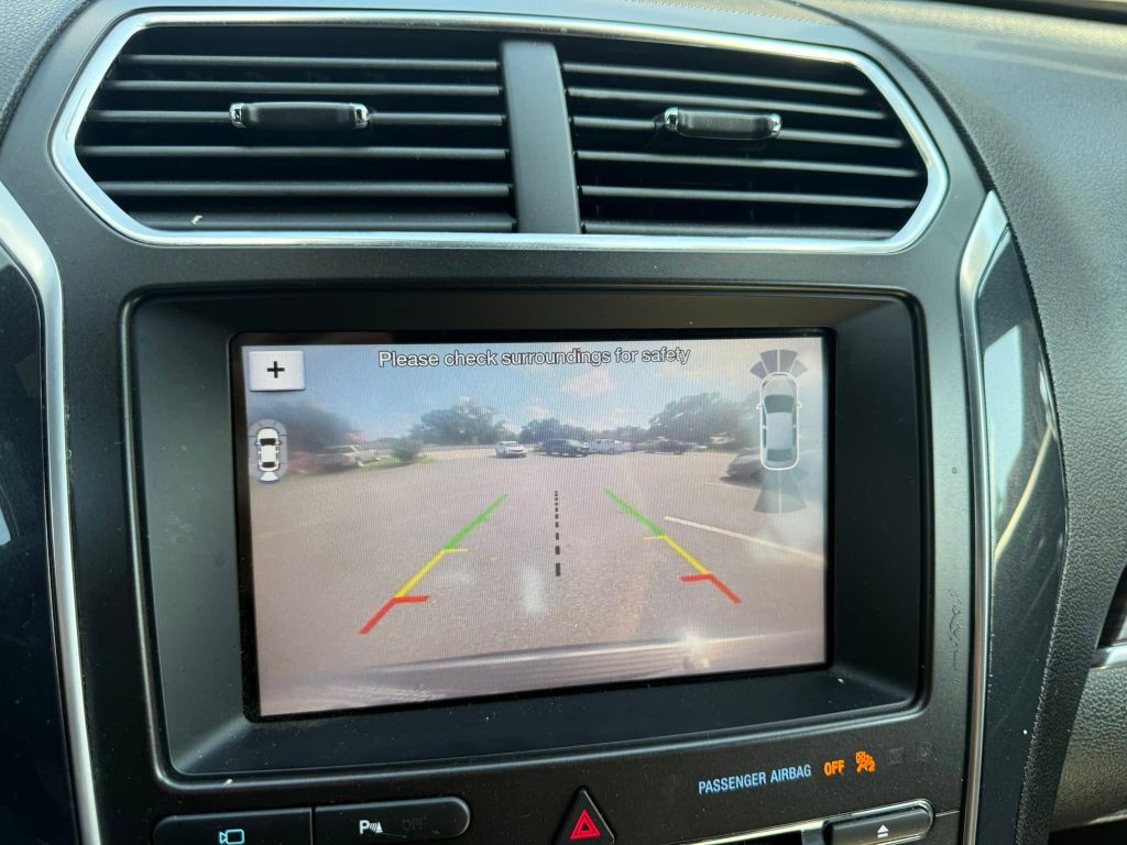 2018 Ford Explorer Image 17