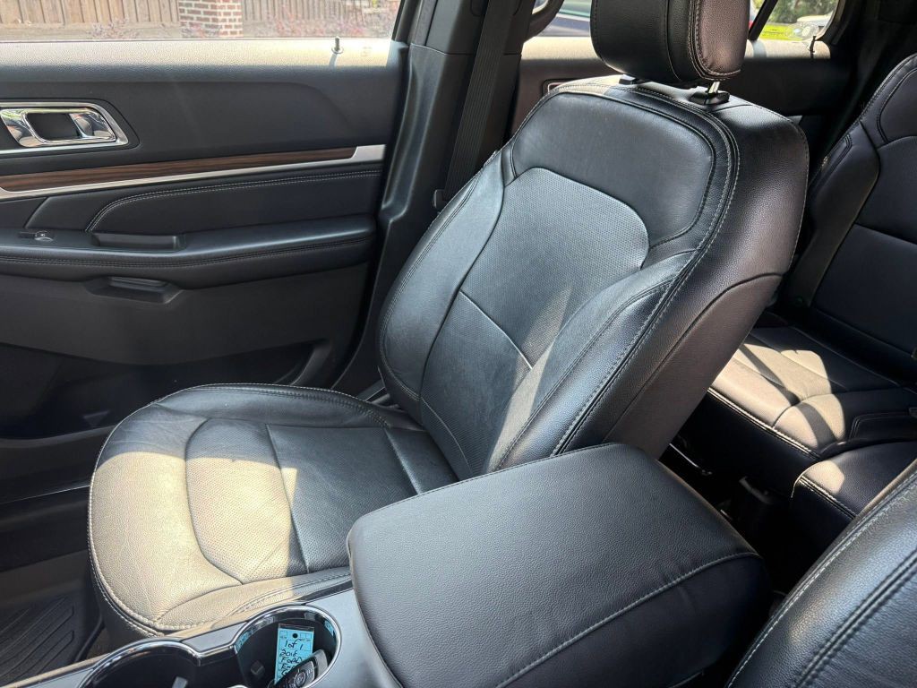 2018 Ford Explorer Image 25