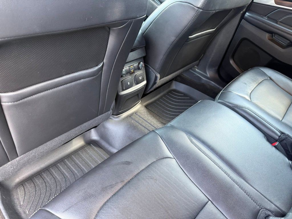 2018 Ford Explorer Image 30