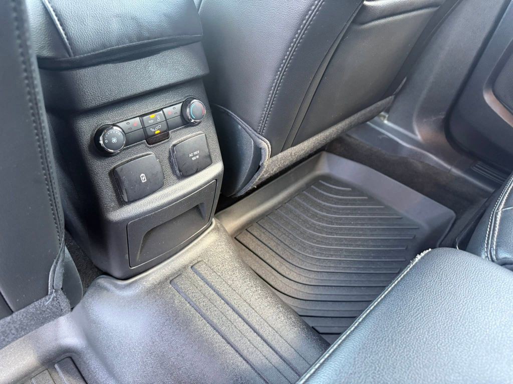 2018 Ford Explorer Image 31