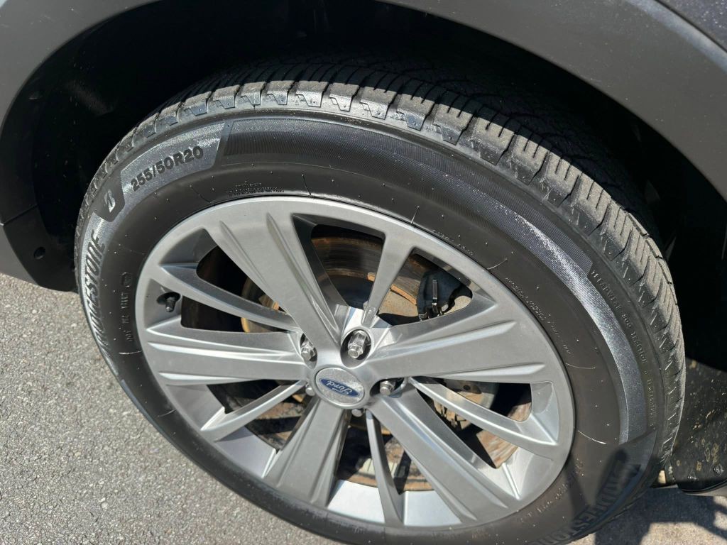 2018 Ford Explorer Image 40