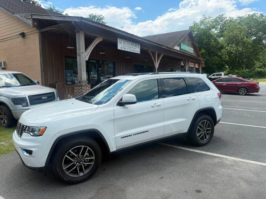 2020 Jeep Grand Cherokee Image 2