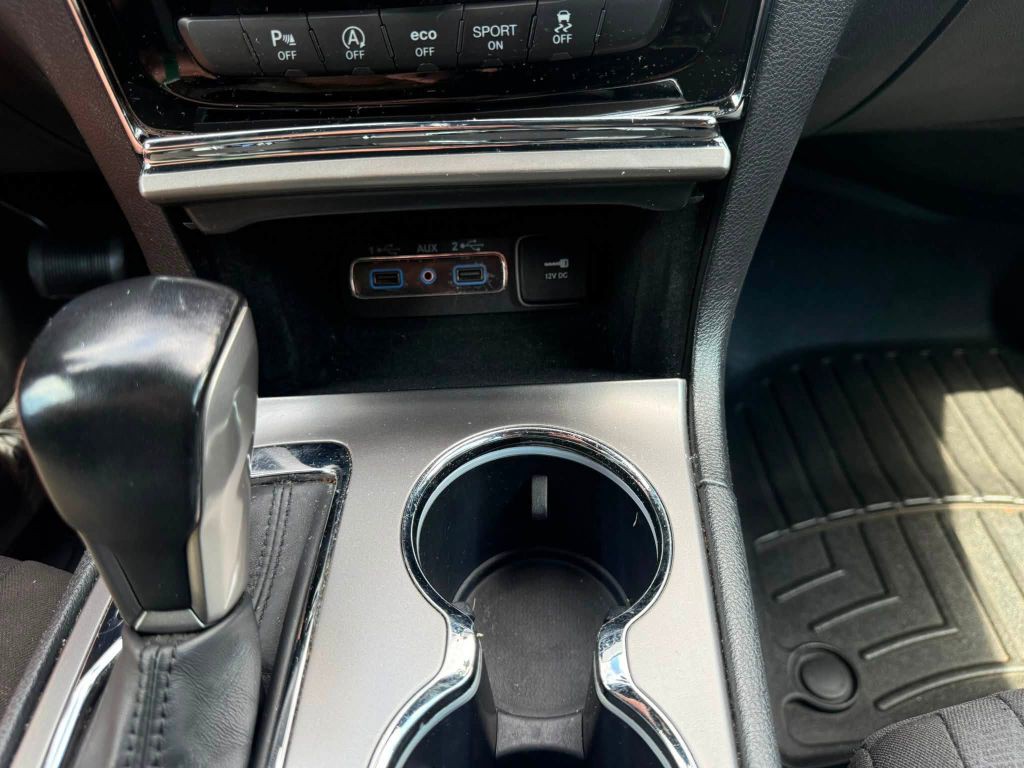 2020 Jeep Grand Cherokee Image 28