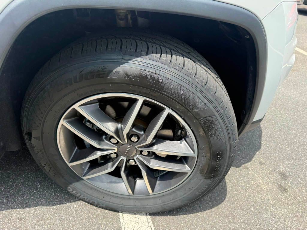 2020 Jeep Grand Cherokee Image 40