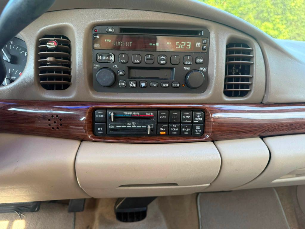 2004 Buick LeSabre Image 14