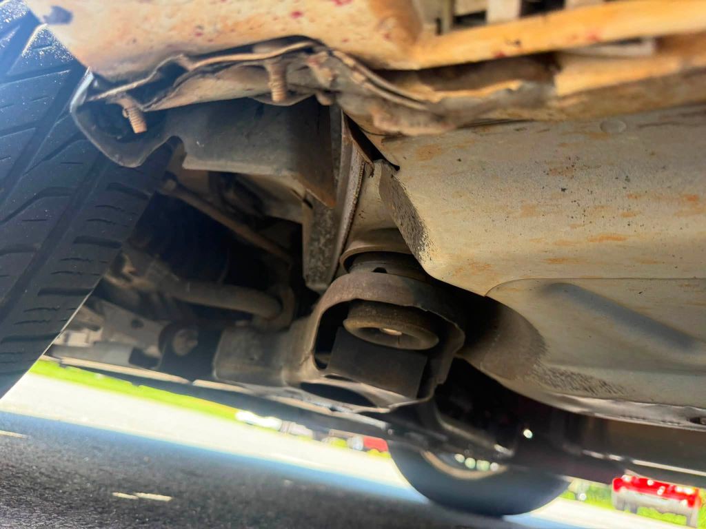 2004 Buick LeSabre Image 29