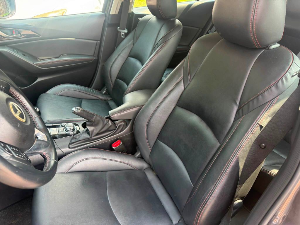 2015 Mazda Mazda3 Image 12