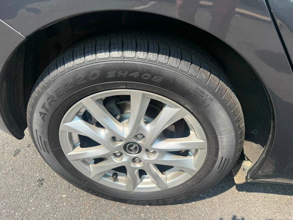 2015 Mazda Mazda3 Image 36