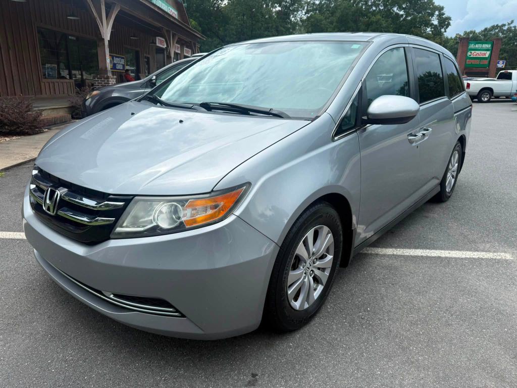 2016 Honda Odyssey Image 2