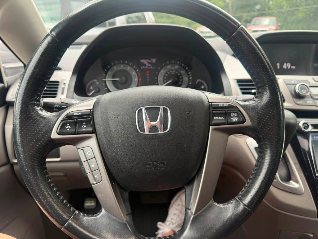 2016 Honda Odyssey Image 11