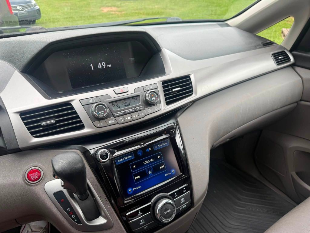 2016 Honda Odyssey Image 13