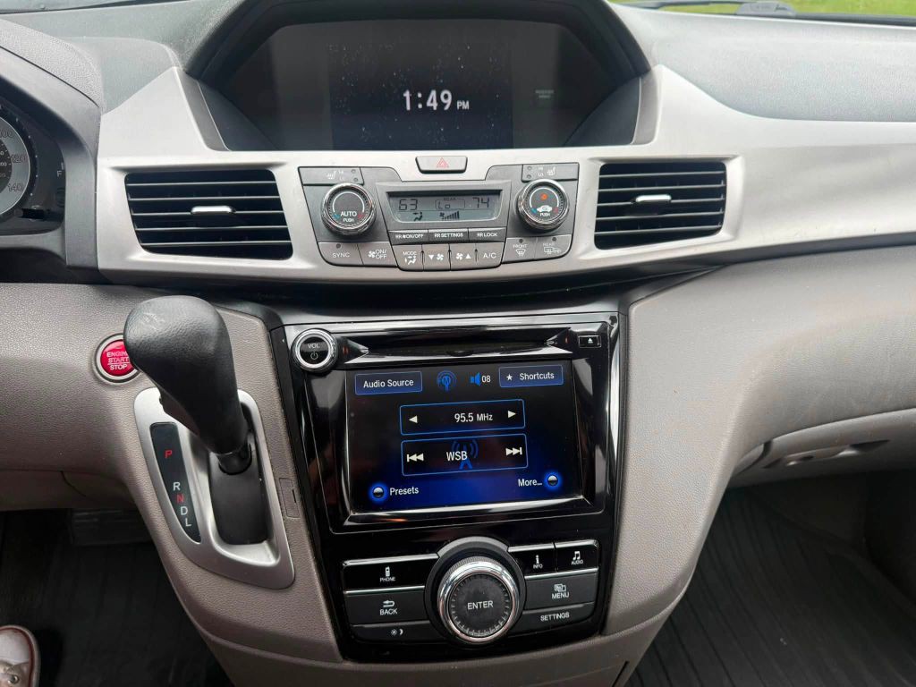 2016 Honda Odyssey Image 14