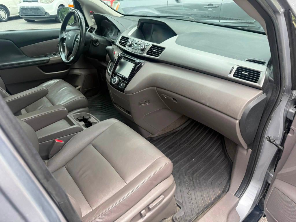 2016 Honda Odyssey Image 24