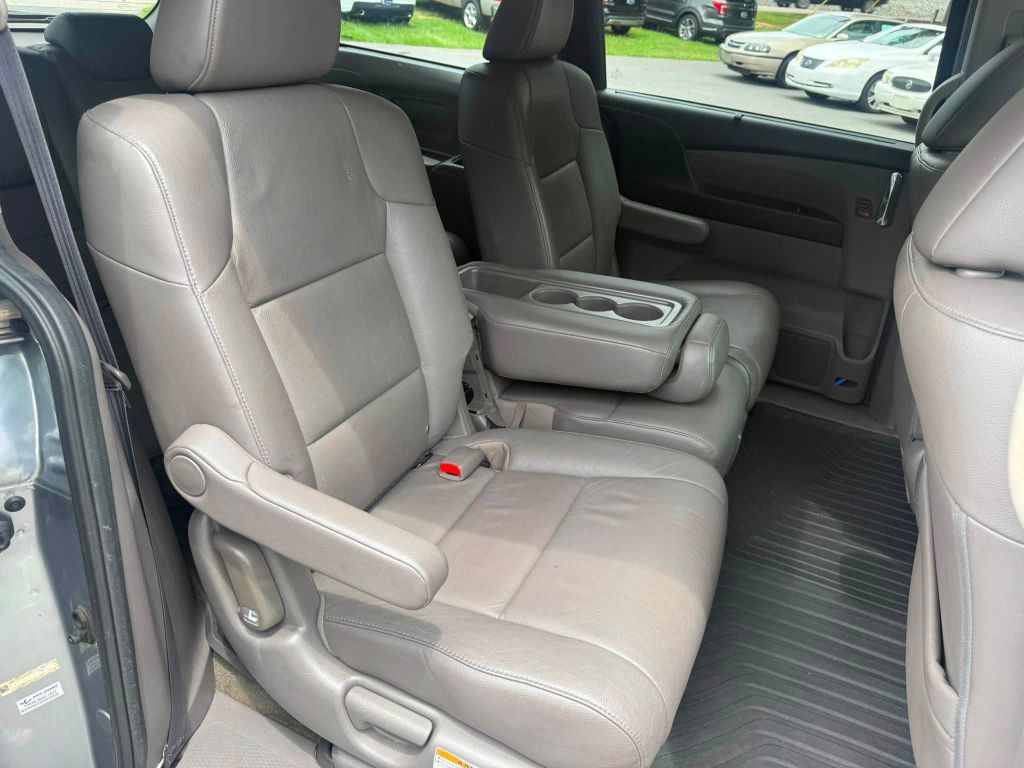 2016 Honda Odyssey Image 25
