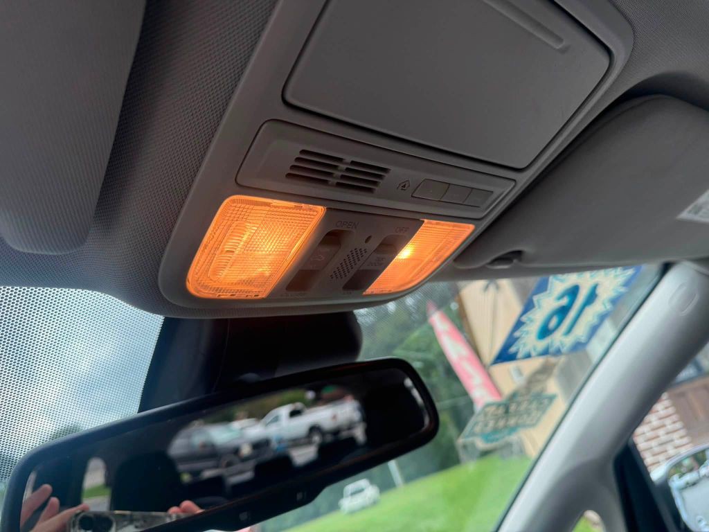 2016 Honda Odyssey Image 31