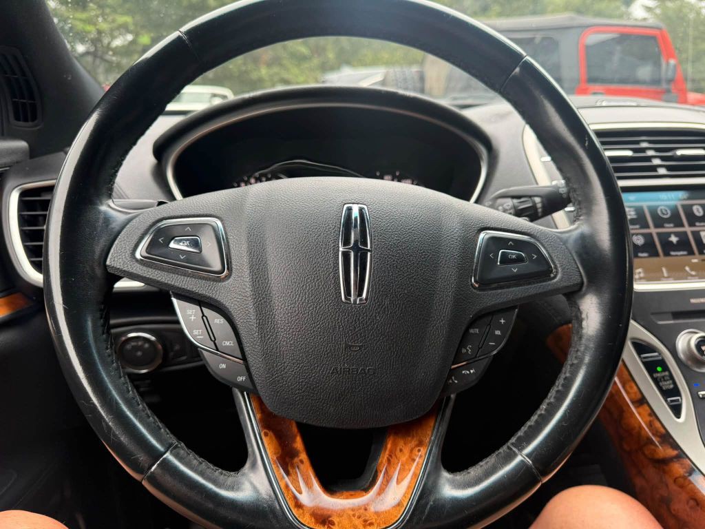 2016 Lincoln MKX Image 18