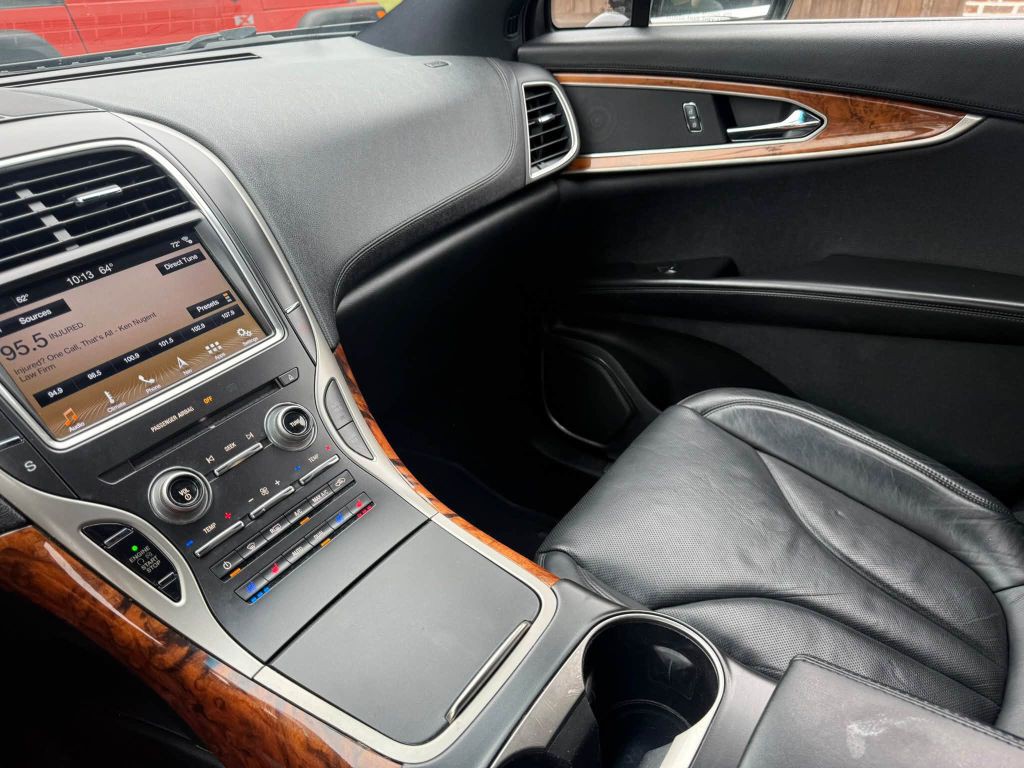 2016 Lincoln MKX Image 24