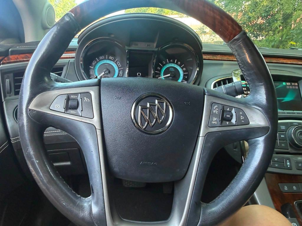 2012 Buick Lacrosse Image 22