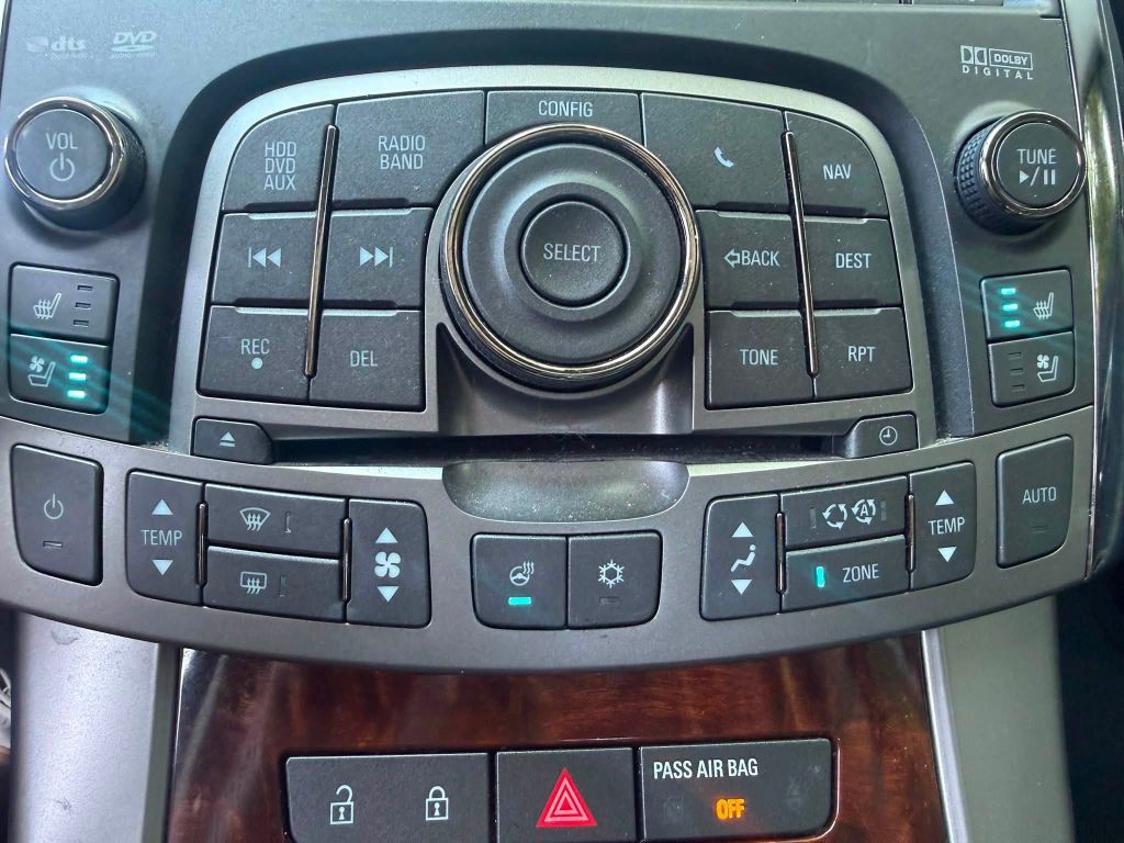 2012 Buick Lacrosse Image 28