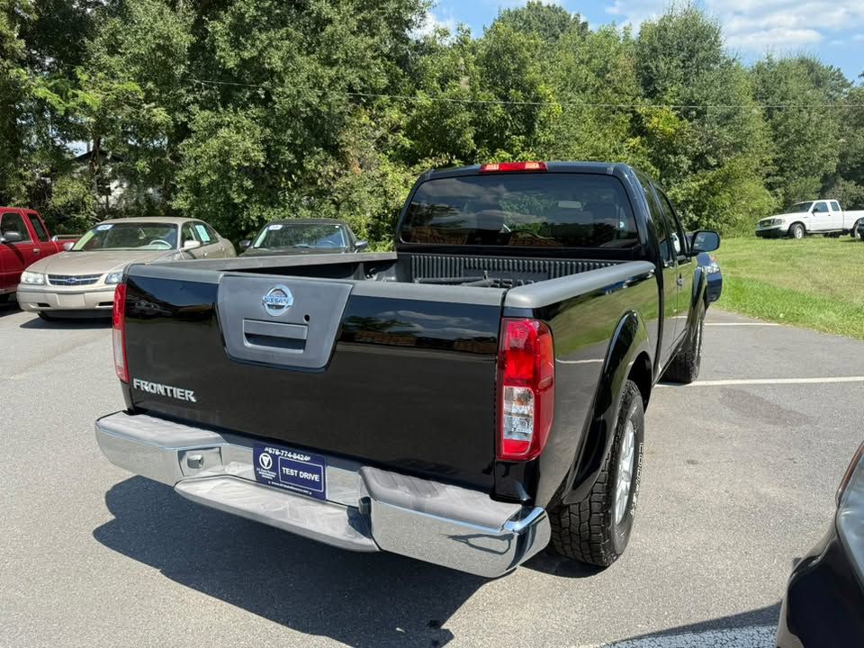 2010 Nissan Frontier Image 6