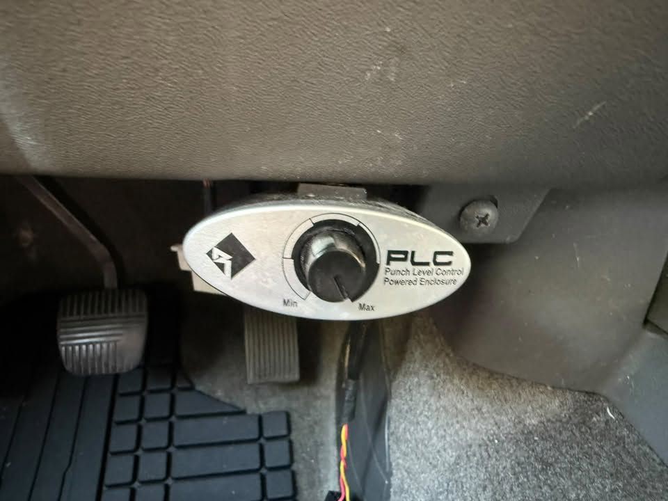 2010 Nissan Frontier Image 23