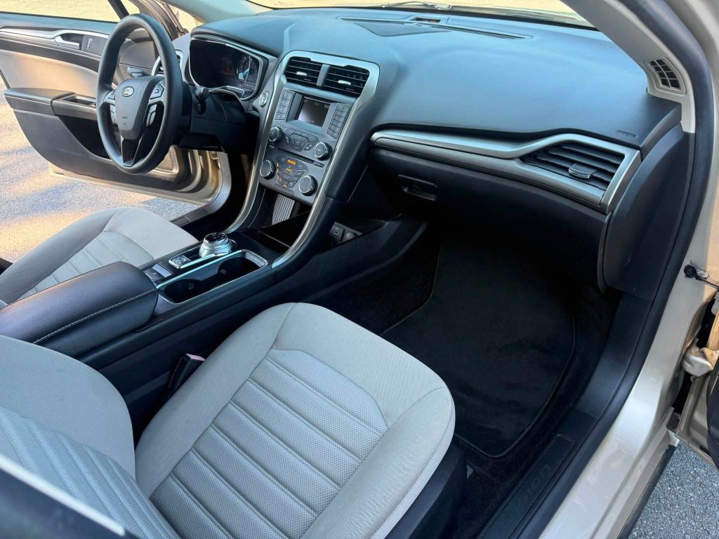 2018 Ford Fusion Image 15