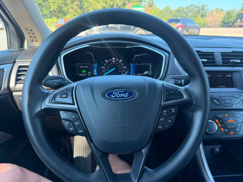 2018 Ford Fusion Image 19