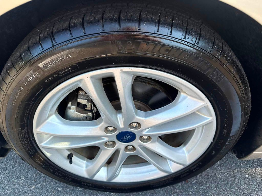 2018 Ford Fusion Image 32
