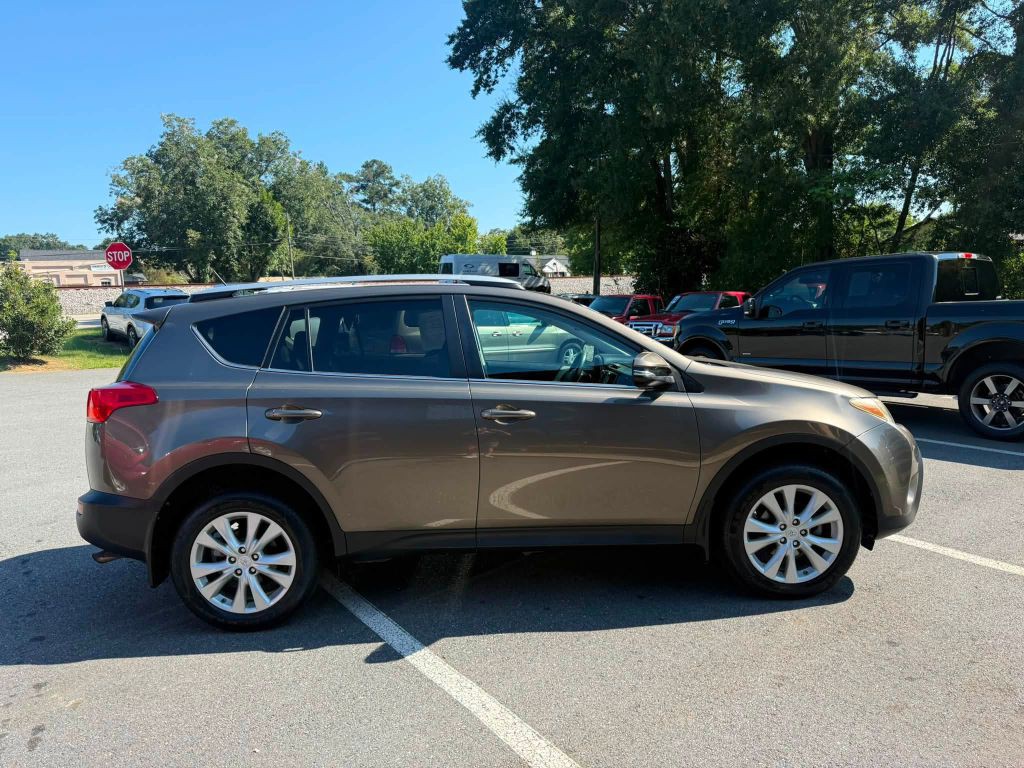 2015 Toyota Rav4 Image 4