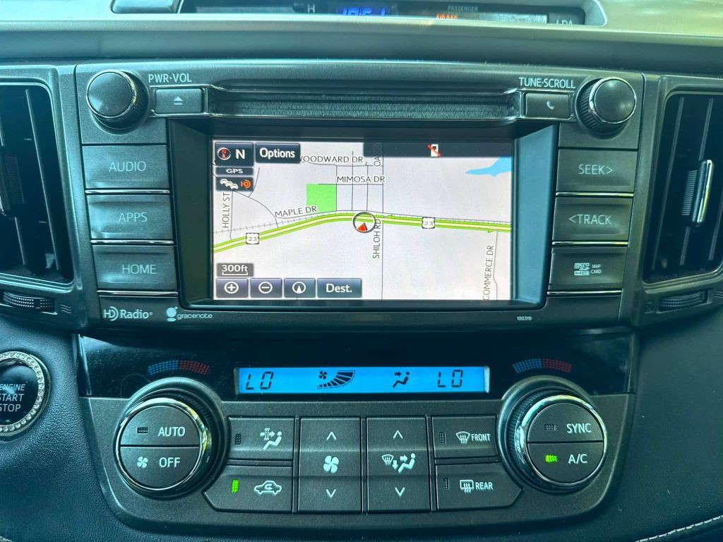 2015 Toyota Rav4 Image 17