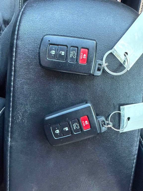 2015 Toyota Rav4 Image 30