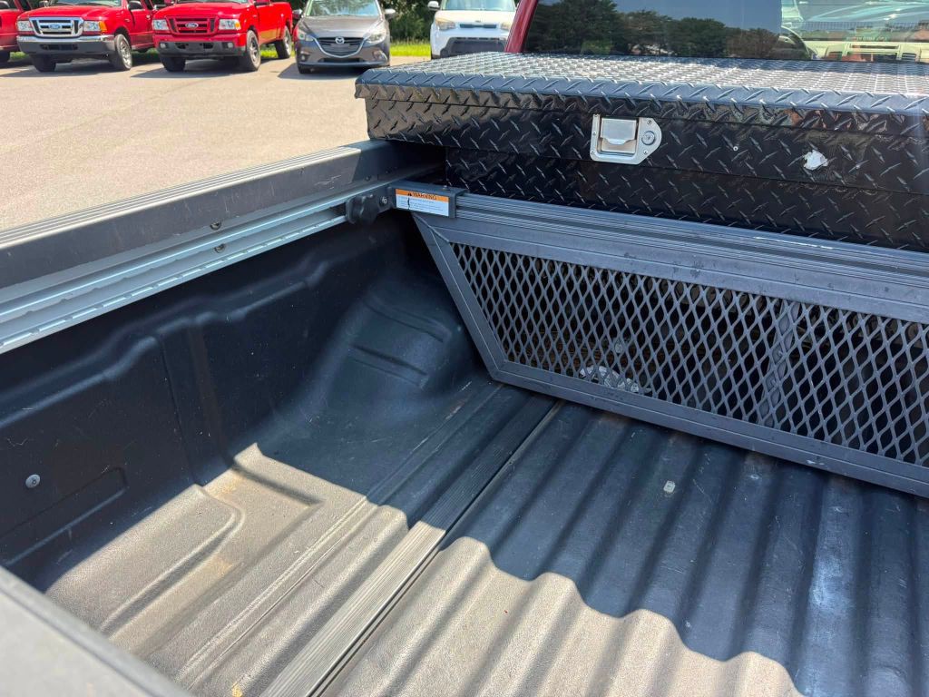 2006 Nissan Frontier Image 10
