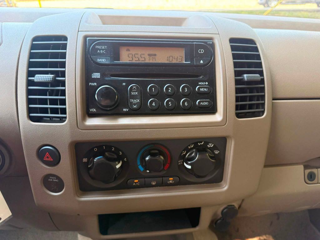 2006 Nissan Frontier Image 24