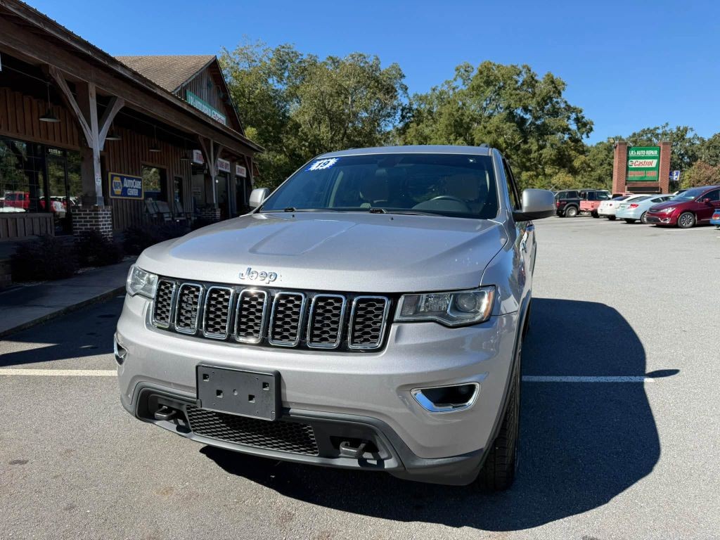 2019 Jeep Grand Cherokee Image 2