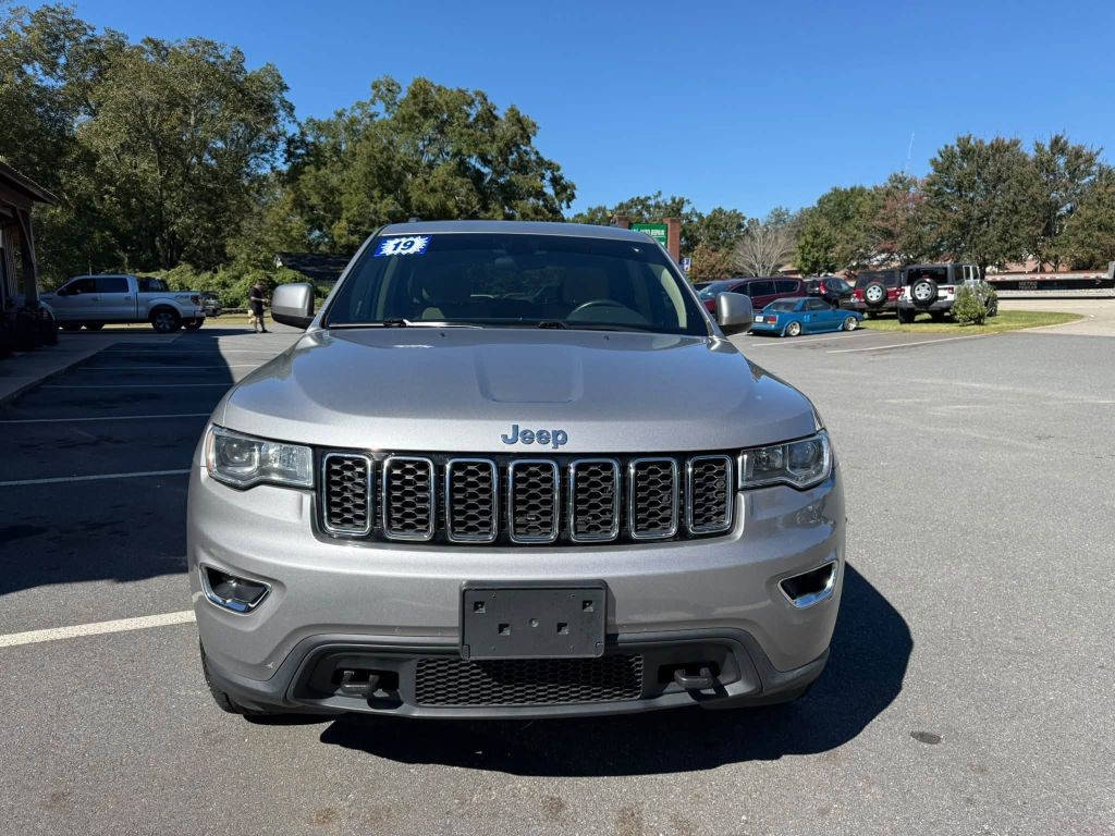 2019 Jeep Grand Cherokee Image 3