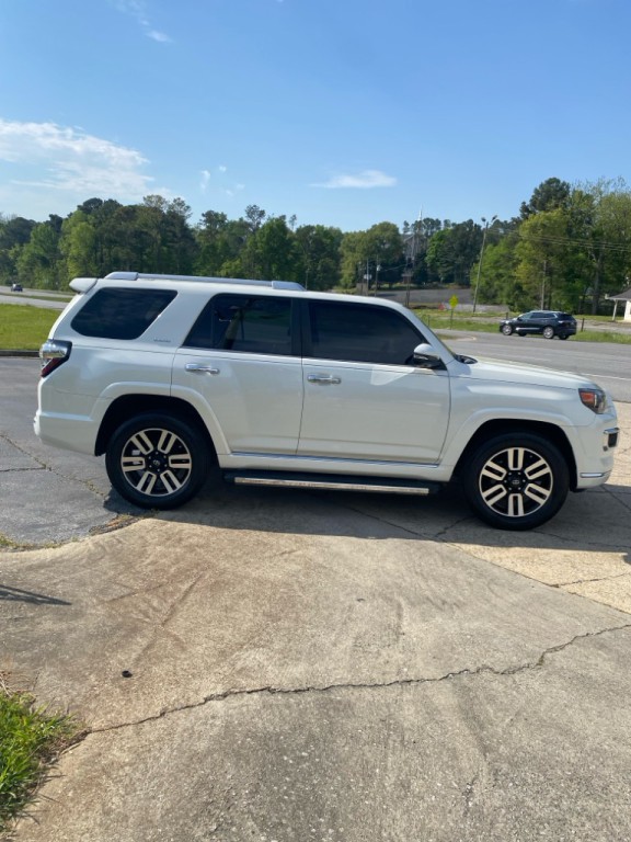 2022 Toyota 4Runner Image 4