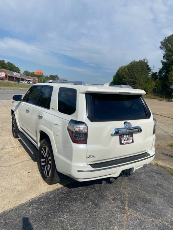 2022 Toyota 4Runner Image 6