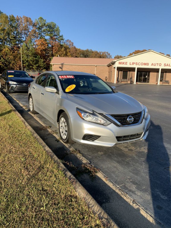 2017 Nissan Altima Image 3
